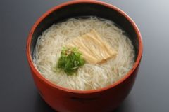 順產(chǎn)前三天吃什么好？順產(chǎn)后前幾天應(yīng)該吃什么？[圖]