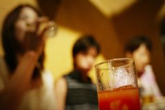 豆奶能解酒嗎？喝豆奶能不能解酒？[多圖]