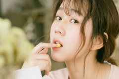卵巢是如何排出卵子的？女性排卵期生理變化有哪些？[圖]