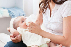 保存母乳用冷藏方法好嗎？母乳如何冷藏保存和使用？[圖]