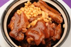 豬蹄湯怎么做美容養(yǎng)顏？豬蹄美容湯的做法有哪些？[圖]