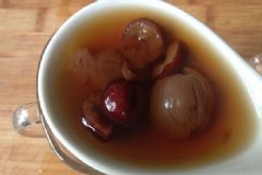 桂圓和紅棗能豐胸嗎？桂圓和紅棗怎么吃豐胸？[圖]