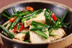 韭菜能補(bǔ)腎嗎？男性吃韭菜可以補(bǔ)腎嗎？[多圖]