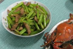 芹菜螃蟹能一起吃嗎？芹菜和螃蟹同食好嗎？[多圖]