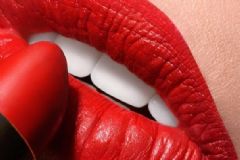來姨媽可以涂口紅嗎？月經(jīng)期間涂口紅好不好？[多圖]