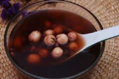 蓮子能和紅豆一起煮嗎？蓮子和紅豆可以一起煮嗎？[多圖]
