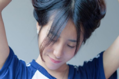 16歲女孩月經(jīng)血塊多正常嗎？少女經(jīng)血血塊多什么原因？[圖]