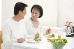 老人食欲不振要怎么辦？老人食欲不振應(yīng)如何護理？[圖]