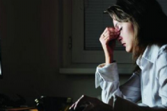 女人熬夜會(huì)有什么危害？女人熬夜的危害有哪些？[圖]