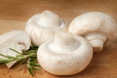 茄子和蘑菇能一起吃嗎？茄子和蘑菇能一起炒嗎？[多圖]