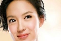 哪款美白保濕護膚套裝好用？吃什么能夠幫助美白？[圖]