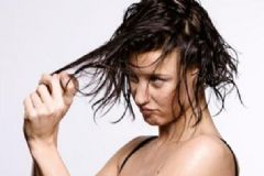 女性如何預防脫發(fā)？頭發(fā)稀少還掉發(fā)該怎么護發(fā)？[圖]