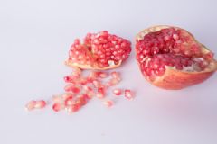 石榴能美白嗎？吃石榴對(duì)皮膚好嗎？[多圖]