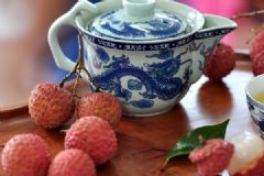 吃荔枝喝鹽水有什么作用？吃荔枝為什么要喝鹽水？[多圖]