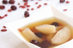 冰糖雪梨有什么功效？冰糖雪梨怎么做？[多圖]