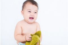 寶寶肚臍凸起主要原因是什么？寶寶肚臍凸起應(yīng)該怎樣護理[圖]