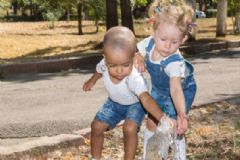 孩子感染肺炎要怎樣解決？感染肺炎的幼兒有哪些需要注意的[圖]