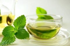 白領(lǐng)抗輻射的飲品有哪些？白領(lǐng)抗輻射喝什么飲品？[圖]
