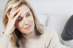 中年女性為什么會(huì)脫發(fā)？中年女性脫發(fā)嚴(yán)重是怎么回事？[圖]