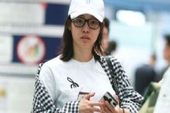 白百何發(fā)福素顏現(xiàn)身首都機(jī)場(chǎng)，女性該怎么預(yù)防中年發(fā)福？[多圖]