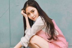 乳房發(fā)育過(guò)小是什么原因？促進(jìn)乳房發(fā)育的方法有哪些？[圖]