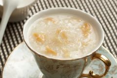 滋陰補(bǔ)血吃什么粥好？女性吃什么粥補(bǔ)血?dú)馍茫縖圖]