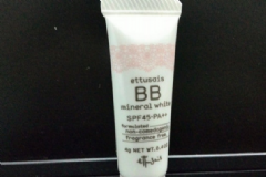 Ettusais艾杜紗零痘痘礦物美白BB霜SPF30PA++怎么樣？[圖]