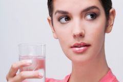 女人多喝水的好處的有哪些？什么時候喝水是最好的？[圖]