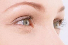 讓女性易長皺紋的壞習(xí)慣是什么？哪些壞習(xí)慣易讓女性長皺紋？[圖]