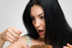 導致女性脫發(fā)的原因是什么？女性脫發(fā)是什么原因造成的？[圖]