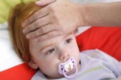 小孩子發(fā)燒怎么退燒？小孩發(fā)燒可以吃什么水果？[圖]