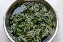 用艾葉水給寶寶洗澡好嗎？寶寶怎么用艾葉水洗澡？[圖]