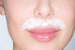 脫唇毛后的注意事項有哪些？脫唇毛后要注意什么？[圖]