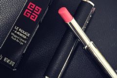 紀(jì)梵希小羊皮和香奈兒哪個(gè)好？紀(jì)梵希和香奈兒口紅對比[圖]