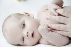 夏季如何護(hù)理寶寶？夏季常見的育兒誤區(qū)有哪些？[圖]