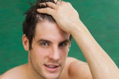 如何解決男人脫發(fā)煩惱？男人脫發(fā)要怎么做？[圖]