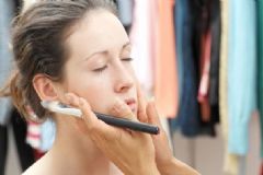 妝容不服帖的原因 怎么讓妝容服帖？[圖]