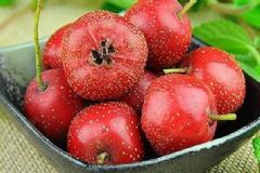 容易導(dǎo)致流產(chǎn)的食物有哪些？生育過晚流產(chǎn)幾率就高嗎？[圖]