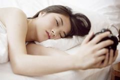 有哪些治療失眠的食物？長(zhǎng)期失眠對(duì)健康有哪些危害？[圖]