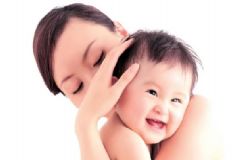 38歲產(chǎn)婦吻完孩子離世，年齡大了生孩子很危險嗎？[多圖]