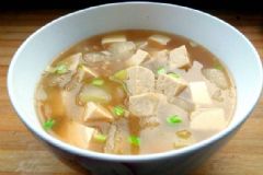 中老年人吃什么補(bǔ)鈣？中老年人補(bǔ)鈣食譜有哪些？[圖]