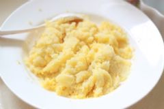 五個月寶寶吃什么輔食好？適合五個月寶寶的食譜？[圖]