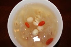 老年人養(yǎng)生的食譜有哪些？老年人吃什么食物養(yǎng)生呢？[圖]