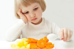 寶寶多大可以和大人吃一樣的飯嗎？寶寶多早吃大人飯好嗎？[圖]