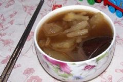 止咳潤(rùn)肺要補(bǔ)充什么營(yíng)養(yǎng)？緩解咳嗽的潤(rùn)肺食物有哪些？[圖]