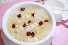 哪些膳食能夠改善失眠癥狀？失眠病癥的食療方法有哪些？[圖]