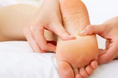 腳底按摩真的能治病嗎？女性經(jīng)常腳底按摩有哪些好處？[圖]