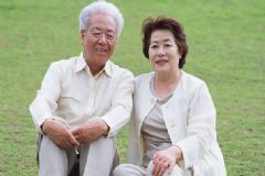 怎么預(yù)防老年人老年癡呆？多交朋友可以預(yù)防老年癡呆？[圖]