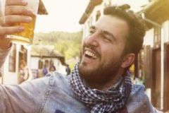 男性喝啤酒的好處有哪些？喝啤酒的注意事項有哪些？[圖]