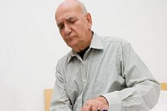 老年人經(jīng)常頭暈怎么辦？老年人如何防治頭暈最有效？[圖]